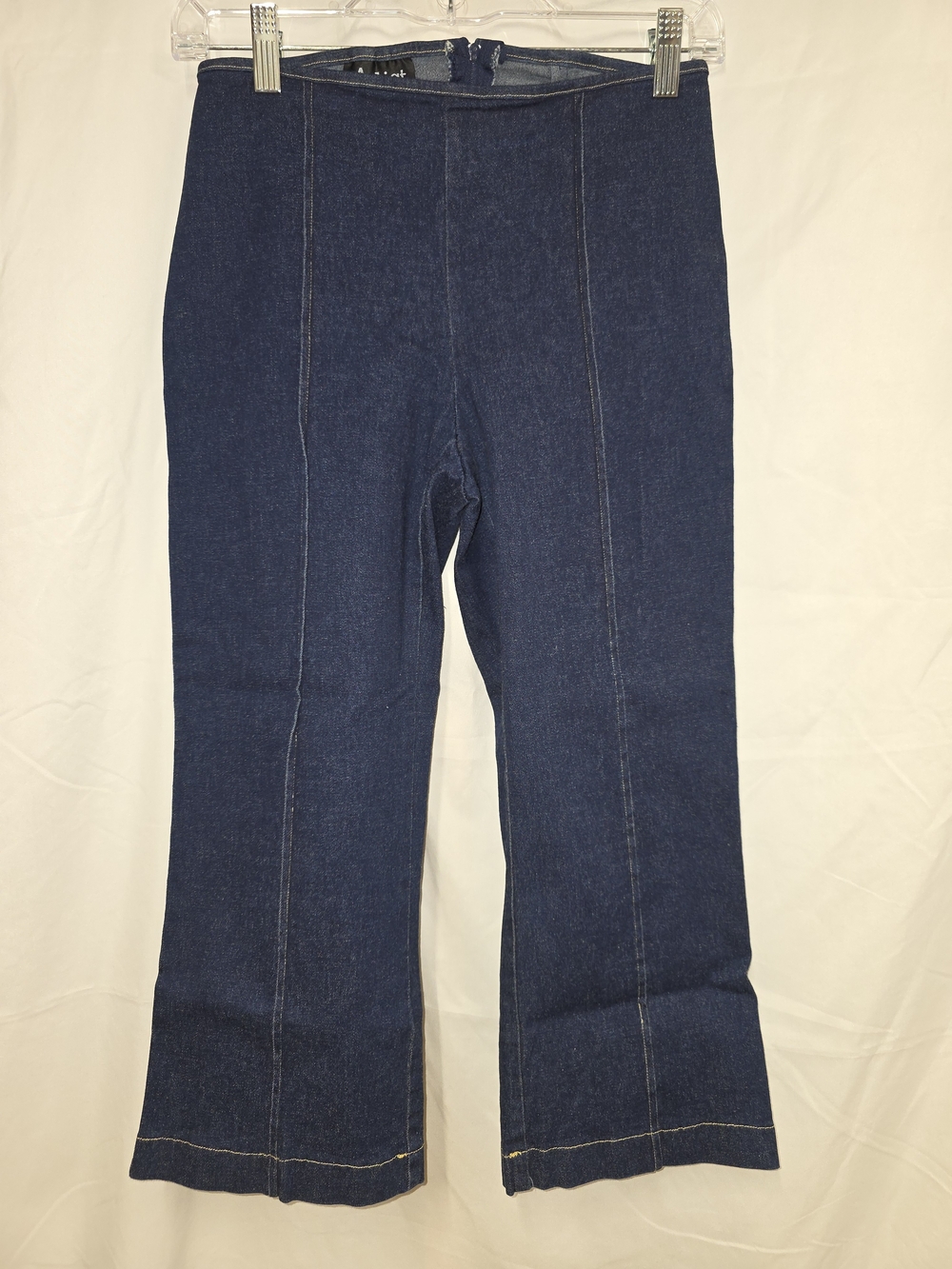 Wrapper Dark Blue Cropped Jeans Size Small